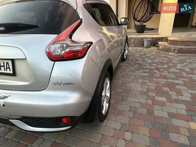 Сірий Ніссан Жук, об'ємом двигуна 1.62 л та пробігом 59 тис. км за 13299 $, фото 4 на Automoto.ua