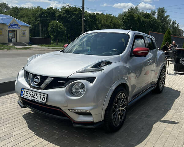 Сірий Ніссан Жук, об'ємом двигуна 1.62 л та пробігом 136 тис. км за 12800 $, фото 3 на Automoto.ua