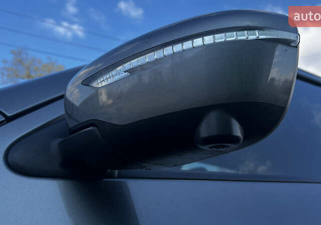 Серый Ниссан Жук, объемом двигателя 1.5 л и пробегом 213 тыс. км за 12300 $, фото 21 на Automoto.ua