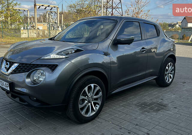 Серый Ниссан Жук, объемом двигателя 1.5 л и пробегом 213 тыс. км за 12300 $, фото 1 на Automoto.ua