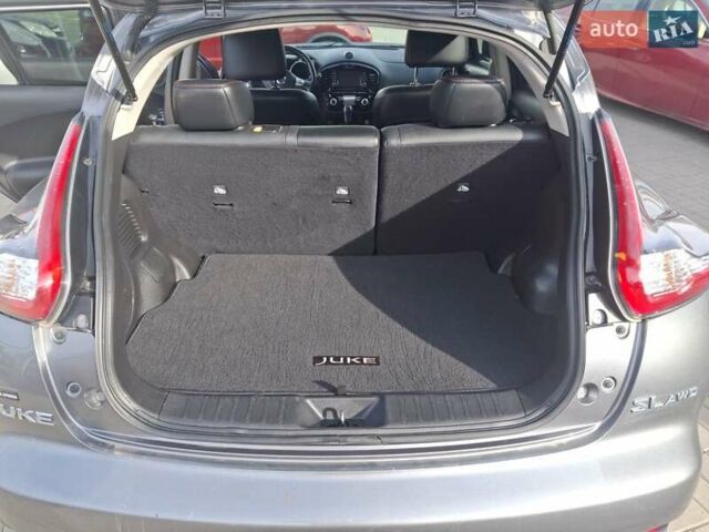 Серый Ниссан Жук, объемом двигателя 0 л и пробегом 175 тыс. км за 13250 $, фото 3 на Automoto.ua