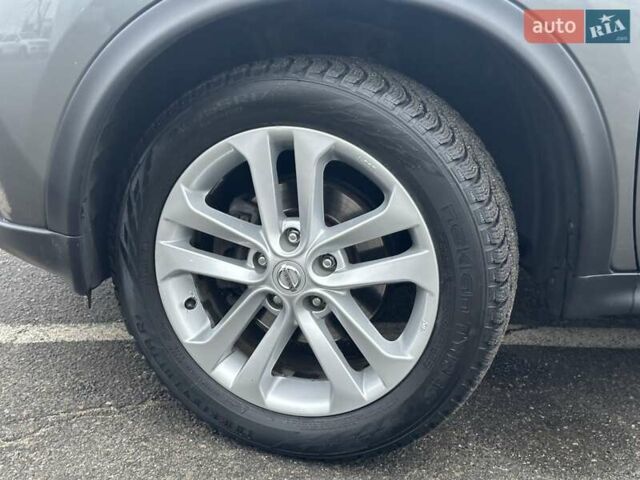 Серый Ниссан Жук, объемом двигателя 1.6 л и пробегом 51 тыс. км за 13490 $, фото 13 на Automoto.ua