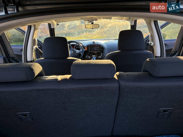 Серый Ниссан Жук, объемом двигателя 1.6 л и пробегом 100 тыс. км за 12500 $, фото 14 на Automoto.ua