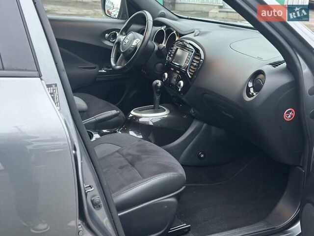 Серый Ниссан Жук, объемом двигателя 1.6 л и пробегом 51 тыс. км за 13490 $, фото 29 на Automoto.ua