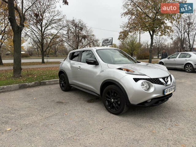 Серый Ниссан Жук, объемом двигателя 1.62 л и пробегом 77 тыс. км за 12000 $, фото 4 на Automoto.ua