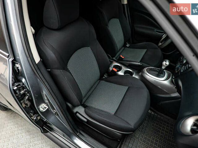 Серый Ниссан Жук, объемом двигателя 1.6 л и пробегом 60 тыс. км за 13170 $, фото 17 на Automoto.ua