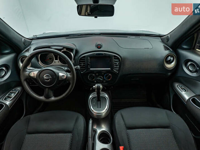Серый Ниссан Жук, объемом двигателя 1.6 л и пробегом 60 тыс. км за 13170 $, фото 9 на Automoto.ua