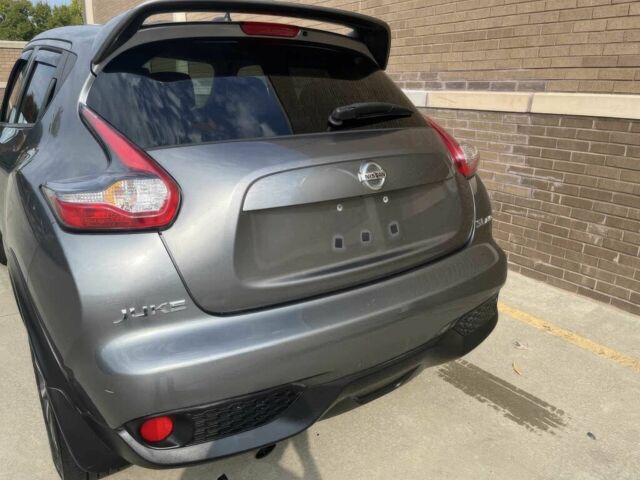 Сірий Ніссан Жук, об'ємом двигуна 1.6 л та пробігом 64 тис. км за 2000 $, фото 4 на Automoto.ua