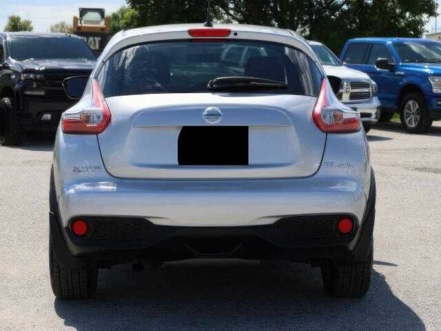 Сірий Ніссан Жук, об'ємом двигуна 1.6 л та пробігом 99 тис. км за 8900 $, фото 6 на Automoto.ua