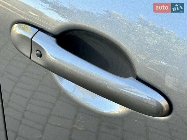 Серый Ниссан Жук, объемом двигателя 1.6 л и пробегом 122 тыс. км за 14300 $, фото 7 на Automoto.ua