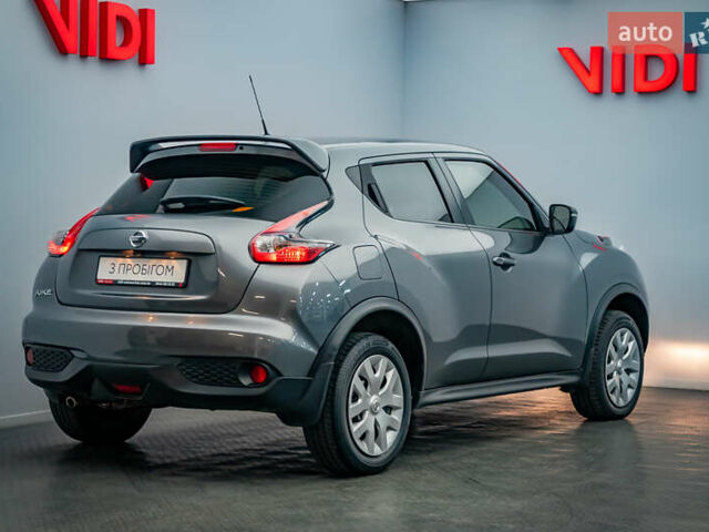 Серый Ниссан Жук, объемом двигателя 1.6 л и пробегом 60 тыс. км за 13170 $, фото 1 на Automoto.ua