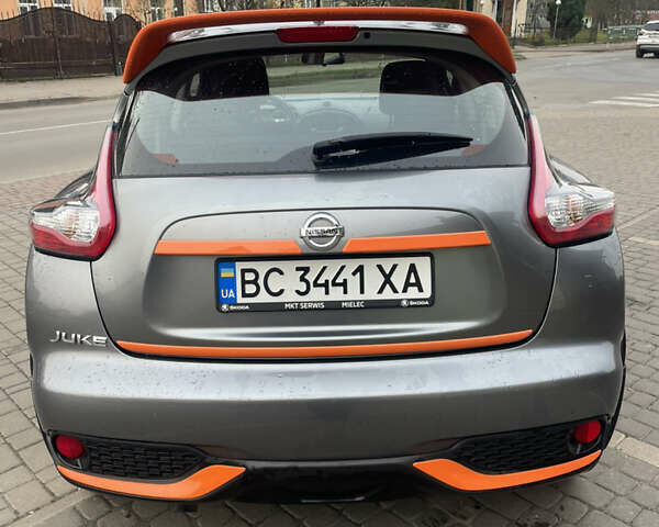 Серый Ниссан Жук, объемом двигателя 1.6 л и пробегом 65 тыс. км за 12500 $, фото 5 на Automoto.ua