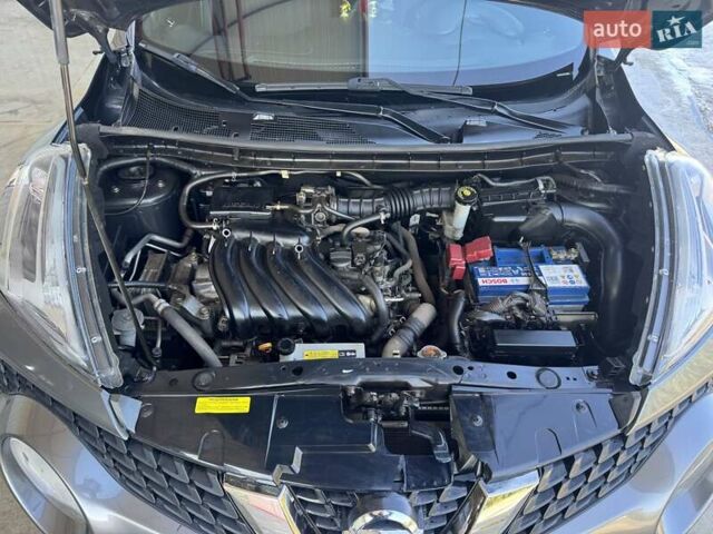 Серый Ниссан Жук, объемом двигателя 1.6 л и пробегом 76 тыс. км за 11500 $, фото 2 на Automoto.ua