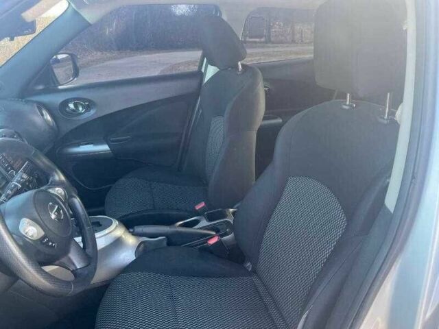 Серый Ниссан Жук, объемом двигателя 1.6 л и пробегом 42 тыс. км за 2600 $, фото 5 на Automoto.ua