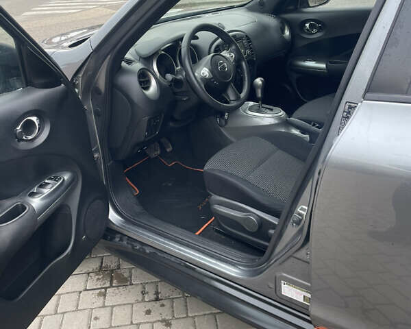 Серый Ниссан Жук, объемом двигателя 1.6 л и пробегом 65 тыс. км за 12500 $, фото 8 на Automoto.ua