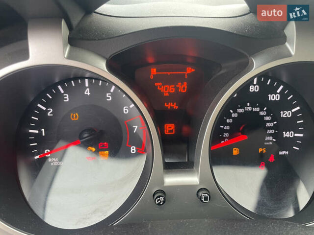 Серый Ниссан Жук, объемом двигателя 1.6 л и пробегом 65 тыс. км за 12500 $, фото 9 на Automoto.ua