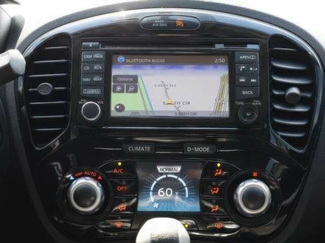 Сірий Ніссан Жук, об'ємом двигуна 1.6 л та пробігом 99 тис. км за 8900 $, фото 12 на Automoto.ua