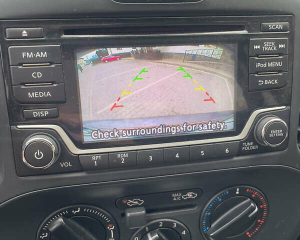 Серый Ниссан Жук, объемом двигателя 1.6 л и пробегом 65 тыс. км за 12500 $, фото 11 на Automoto.ua