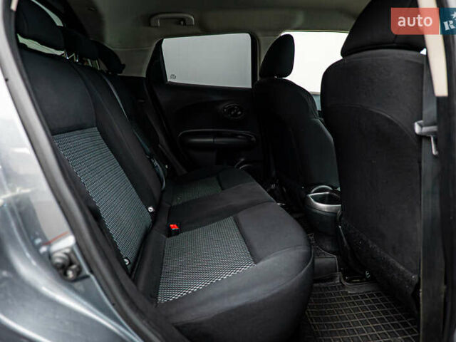 Серый Ниссан Жук, объемом двигателя 1.6 л и пробегом 60 тыс. км за 13170 $, фото 18 на Automoto.ua