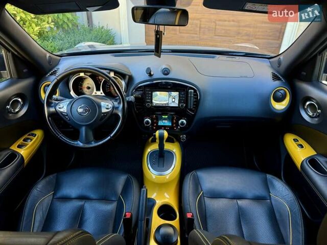 Серый Ниссан Жук, объемом двигателя 1.6 л и пробегом 122 тыс. км за 14300 $, фото 1 на Automoto.ua