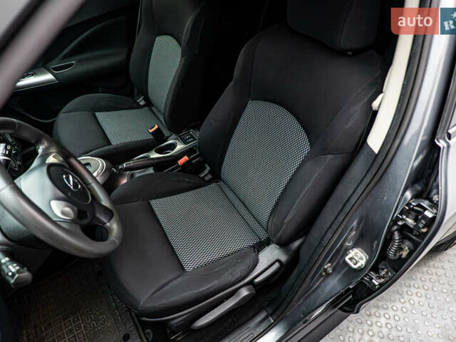 Серый Ниссан Жук, объемом двигателя 1.6 л и пробегом 60 тыс. км за 13170 $, фото 8 на Automoto.ua