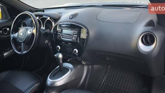 Сірий Ніссан Жук, об'ємом двигуна 1.6 л та пробігом 69 тис. км за 14000 $, фото 15 на Automoto.ua