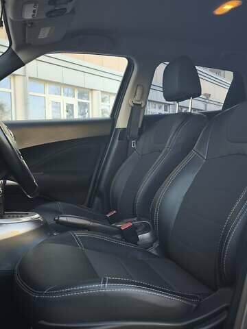 Сірий Ніссан Жук, об'ємом двигуна 1.6 л та пробігом 69 тис. км за 14000 $, фото 7 на Automoto.ua