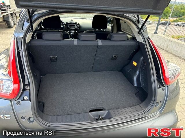 Серый Ниссан Жук, объемом двигателя 1.6 л и пробегом 42 тыс. км за 15300 $, фото 7 на Automoto.ua