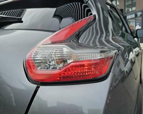 Серый Ниссан Жук, объемом двигателя 1.6 л и пробегом 78 тыс. км за 16700 $, фото 16 на Automoto.ua