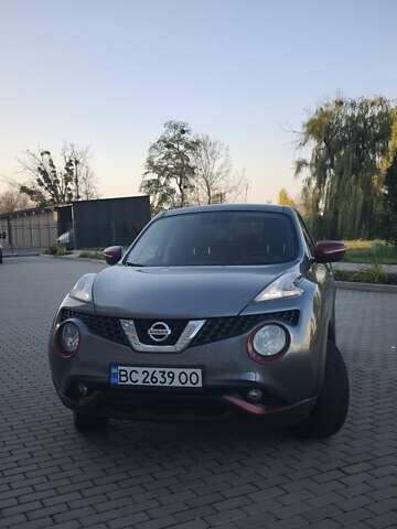 Сірий Ніссан Жук, об'ємом двигуна 1.6 л та пробігом 69 тис. км за 14000 $, фото 5 на Automoto.ua