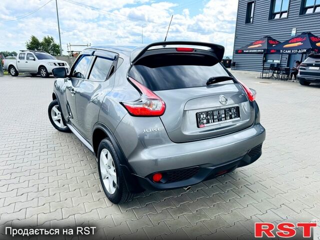 Серый Ниссан Жук, объемом двигателя 1.6 л и пробегом 42 тыс. км за 15300 $, фото 1 на Automoto.ua