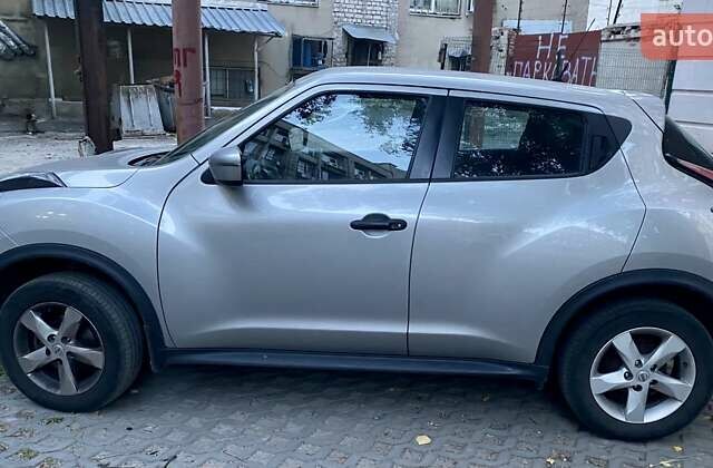 Сірий Ніссан Жук, об'ємом двигуна 1.6 л та пробігом 85 тис. км за 13500 $, фото 1 на Automoto.ua