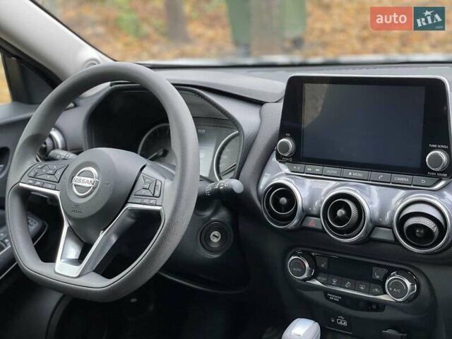Сірий Ніссан Жук, об'ємом двигуна 1 л та пробігом 19 тис. км за 20490 $, фото 46 на Automoto.ua