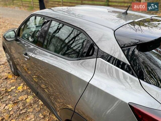 Сірий Ніссан Жук, об'ємом двигуна 1 л та пробігом 19 тис. км за 20490 $, фото 24 на Automoto.ua