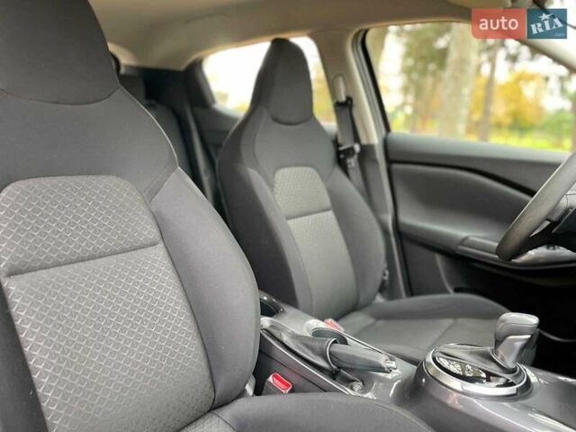 Сірий Ніссан Жук, об'ємом двигуна 1 л та пробігом 19 тис. км за 20490 $, фото 43 на Automoto.ua