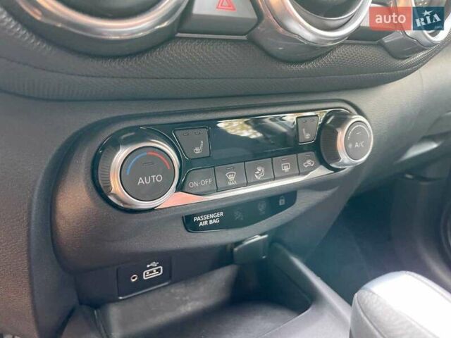 Сірий Ніссан Жук, об'ємом двигуна 1 л та пробігом 19 тис. км за 20490 $, фото 40 на Automoto.ua