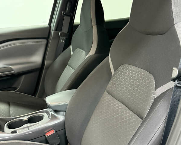 Серый Ниссан Жук, объемом двигателя 1 л и пробегом 20 тыс. км за 23000 $, фото 10 на Automoto.ua