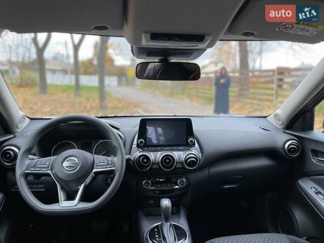 Сірий Ніссан Жук, об'ємом двигуна 1 л та пробігом 19 тис. км за 20490 $, фото 30 на Automoto.ua