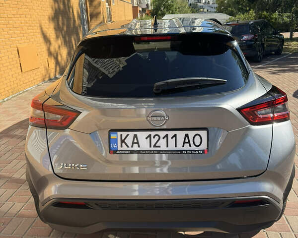 Серый Ниссан Жук, объемом двигателя 1 л и пробегом 14 тыс. км за 21500 $, фото 2 на Automoto.ua