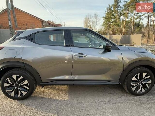 Серый Ниссан Жук, объемом двигателя 1 л и пробегом 35 тыс. км за 19900 $, фото 8 на Automoto.ua