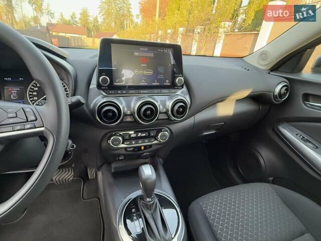 Серый Ниссан Жук, объемом двигателя 1 л и пробегом 35 тыс. км за 19900 $, фото 21 на Automoto.ua