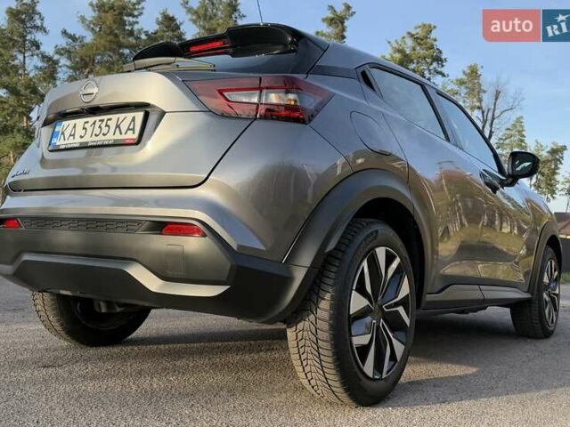 Серый Ниссан Жук, объемом двигателя 1 л и пробегом 35 тыс. км за 19900 $, фото 17 на Automoto.ua