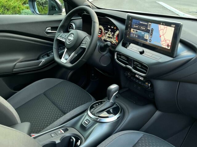 Серый Ниссан Жук, объемом двигателя 1 л и пробегом 1 тыс. км за 26074 $, фото 19 на Automoto.ua