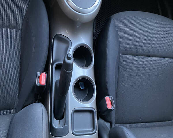 Синий Ниссан Жук, объемом двигателя 1.62 л и пробегом 185 тыс. км за 9500 $, фото 7 на Automoto.ua