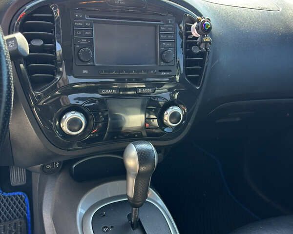 Синий Ниссан Жук, объемом двигателя 1.62 л и пробегом 156 тыс. км за 10300 $, фото 5 на Automoto.ua