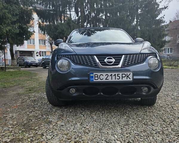 Синий Ниссан Жук, объемом двигателя 1.6 л и пробегом 120 тыс. км за 8000 $, фото 1 на Automoto.ua