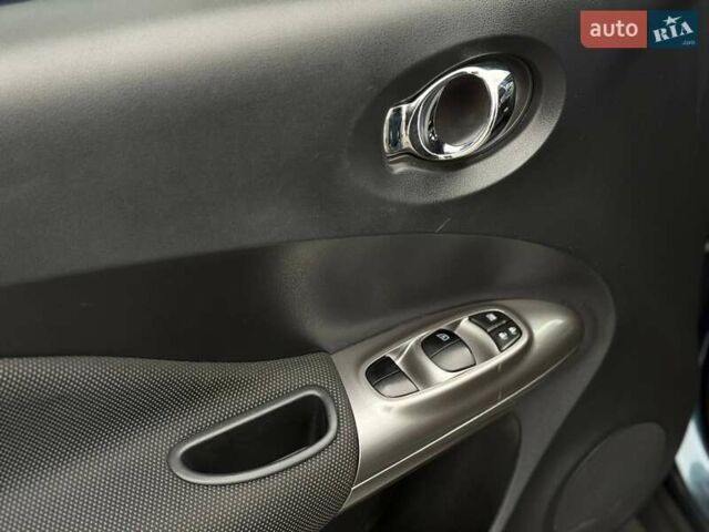 Синій Ніссан Жук, об'ємом двигуна 1.6 л та пробігом 124 тис. км за 8999 $, фото 11 на Automoto.ua