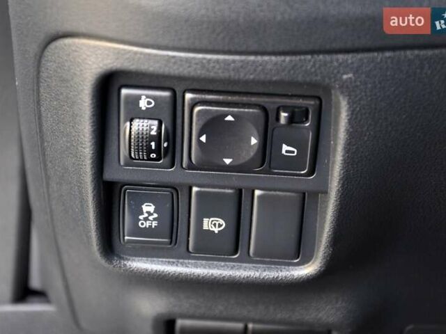 Синій Ніссан Жук, об'ємом двигуна 1.6 л та пробігом 110 тис. км за 8999 $, фото 30 на Automoto.ua