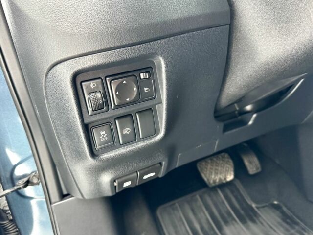 Синий Ниссан Жук, объемом двигателя 1.6 л и пробегом 125 тыс. км за 11490 $, фото 9 на Automoto.ua