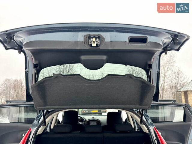 Синий Ниссан Жук, объемом двигателя 1.6 л и пробегом 125 тыс. км за 11490 $, фото 33 на Automoto.ua